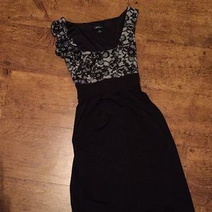 Black and white flower top dress